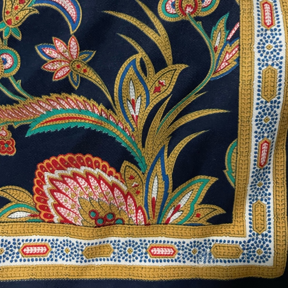 Vintage square scarf - Picture 3 of 5